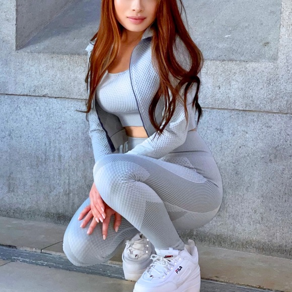 3 Piece Gray Workout Set - Picture 2 of 2